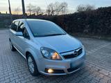 Opel Zafira 7-Sitzer  Benzin / Erdgas (CNG) - Opel Zafira in Solingen