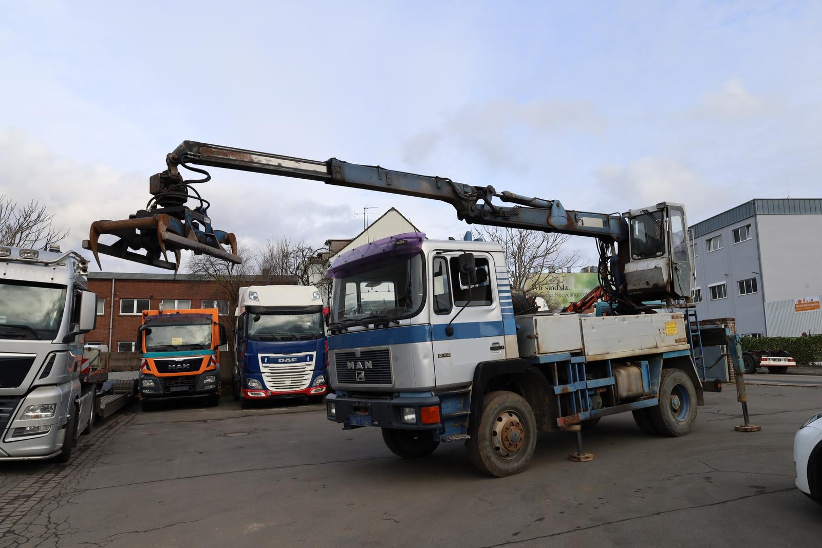 MAN 12.192 4x4 Autokran, HIAB J1090, AHK