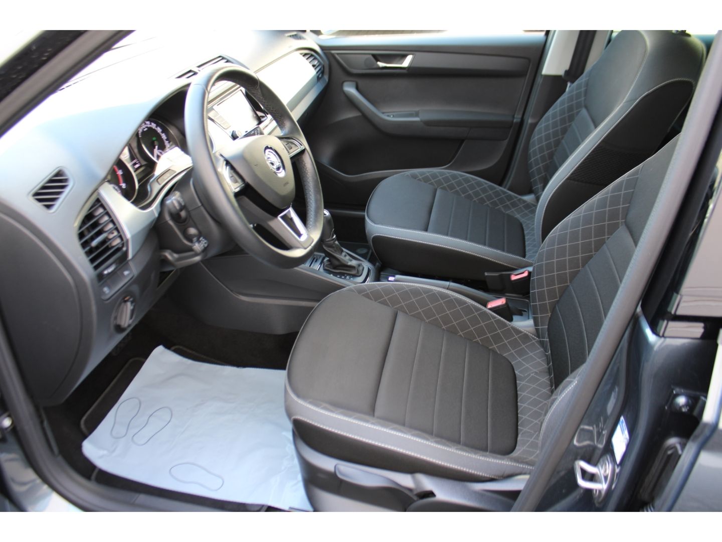 SKODA Fabia Combi Ambition 1.0 TSI DSG ACC LED DAB RFK - Image 7