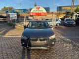 Mitsubishi Outlander 2.2 D Intense 4WD AUTOMATIK/7 SITZER - Mitsubishi Outlander in Magdeburg