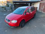 Volkswagen Touran 1.6 Benzin VW - gebrauchte VW Touran aus dem Jahr 2003