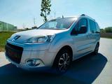 Peugeot TOP ! Peugeot Partner Tepee 1.6 ! AHK ! - gebrauchte Peugeot Partner Tepee aus dem Jahr 2010