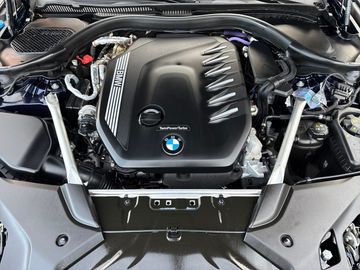 BMW 540d xDrive Limousine M Sportpaket Head-Up DAB