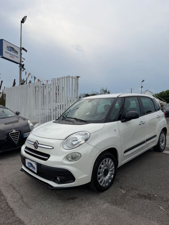 Image of Fiat 500L Cross