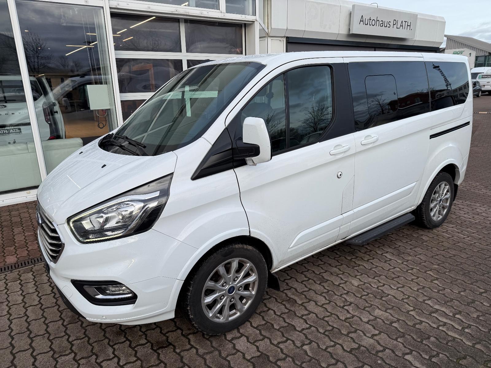 Ford Tourneo Custom Titanium L1 8 Sitzer