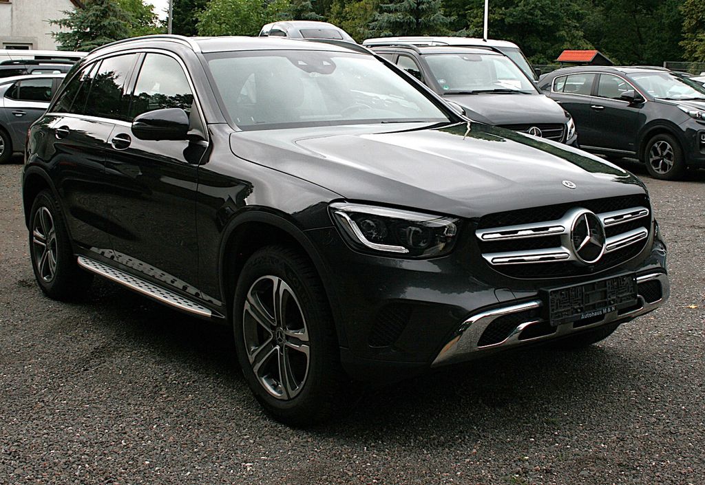Image of Mercedes-Benz GLC 220