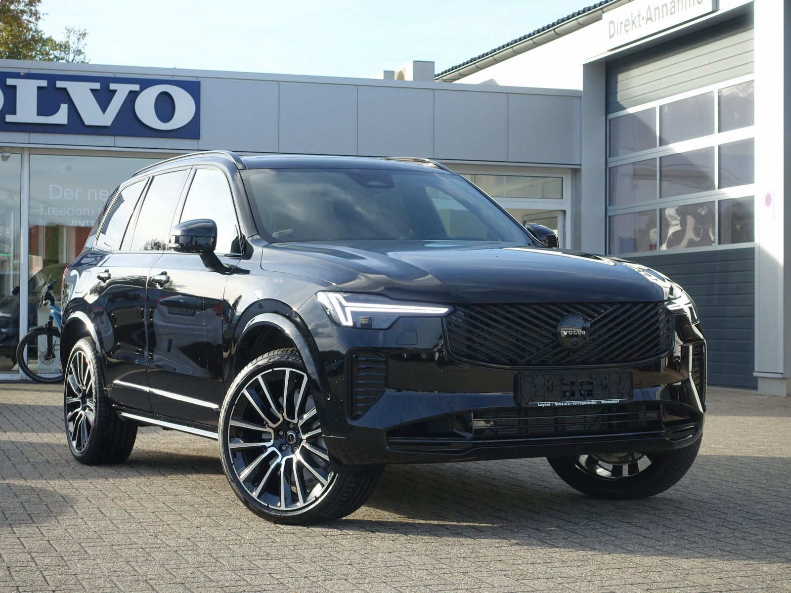 Volvo XC90 Black Edition T8 AWD Plug-in/B&W/Pano/FourC imagem 3