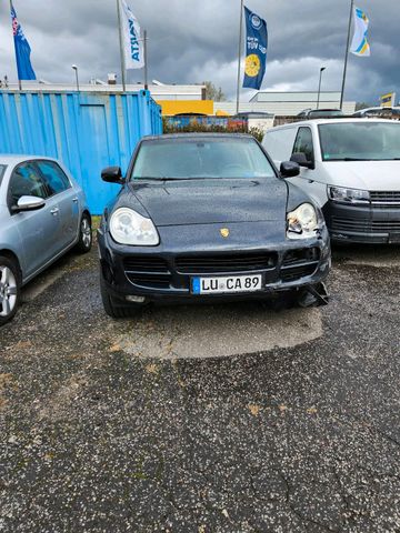 Porsche PORSCHE CAYENNE  MIT LPG achtung unfall