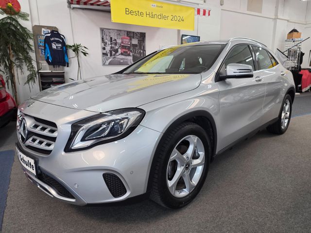 MERCEDES-BENZ GLA 180 Urban LED HighPerf. AHK,Navi,Schalter...