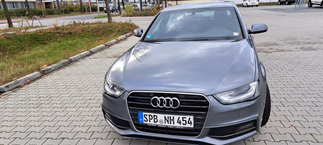 Audi A4 2.0 TDI 110kW   S line  Sportpaket