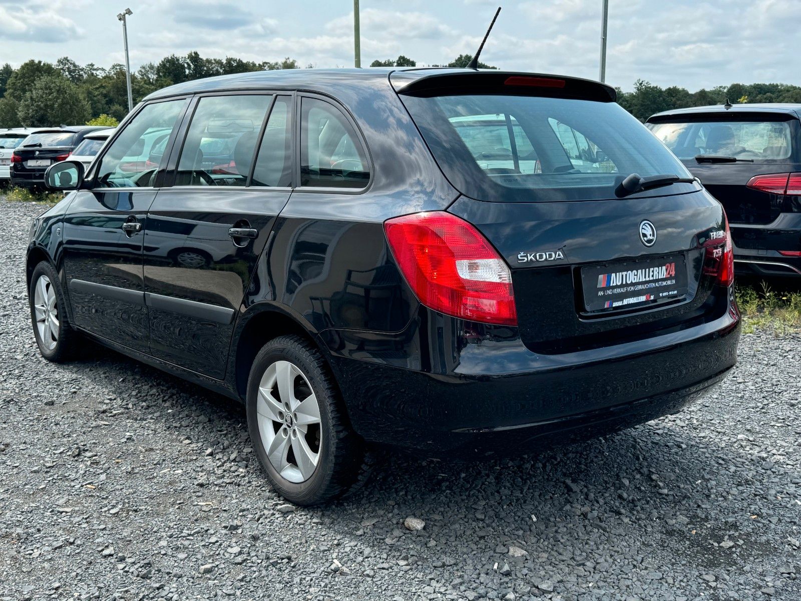 Fahrzeugabbildung SKODA Fabia 1.2 TSI Combi Elegance DSG Automatik Klima