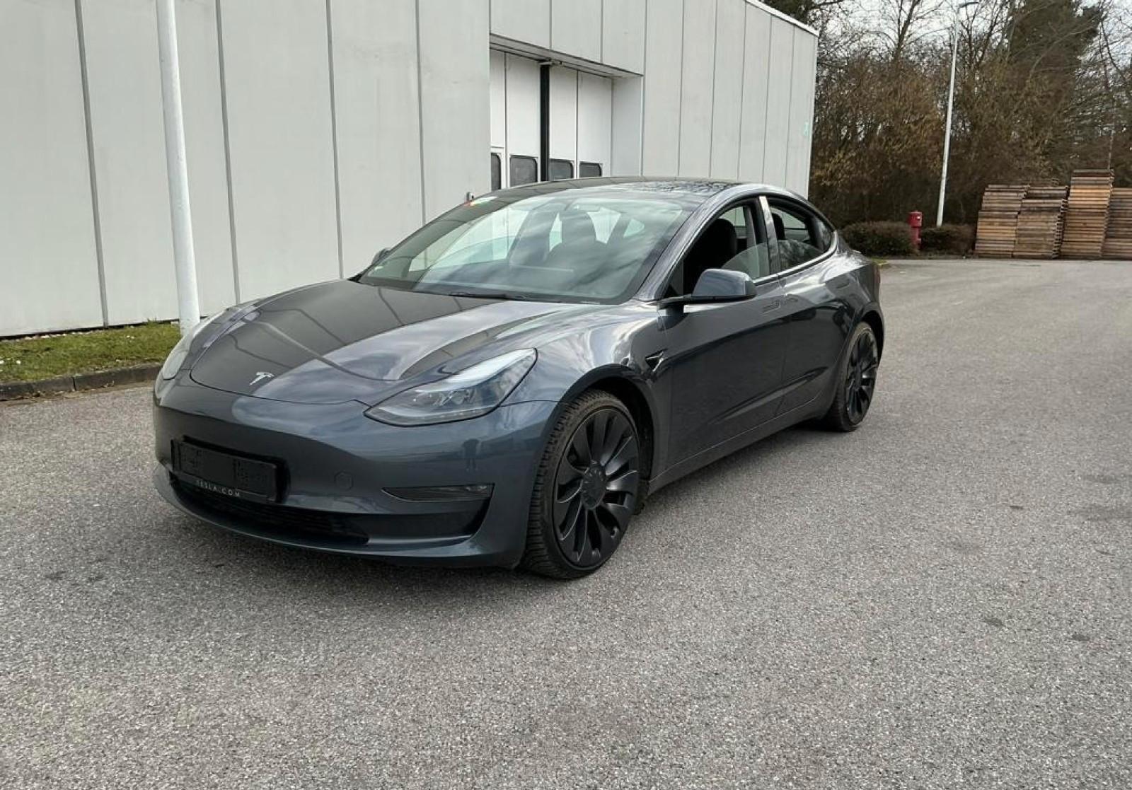 Tesla Model 3 Performance Dual 82 kWh AWD