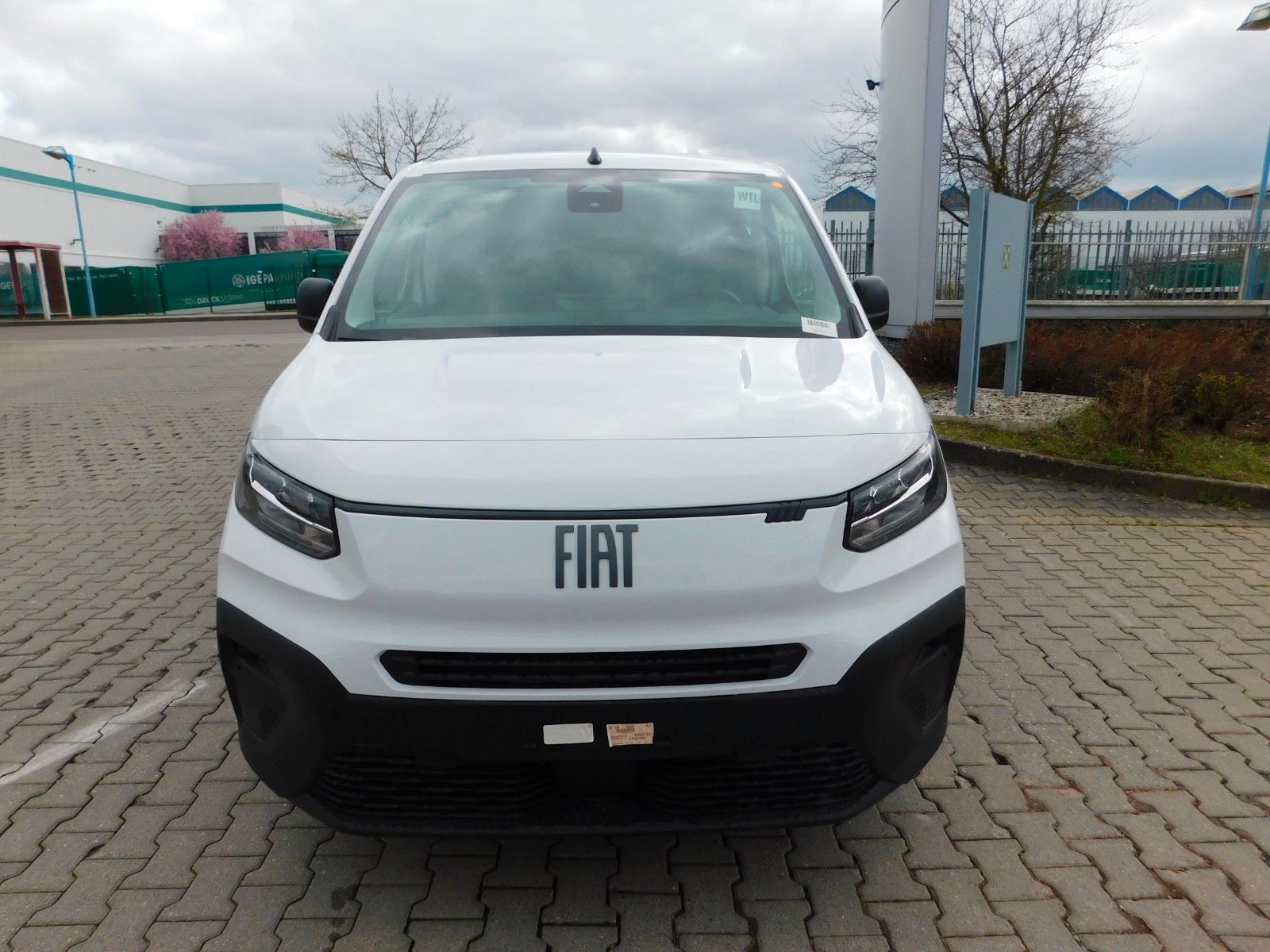 Fahrzeugabbildung Fiat Doblò Kastenwagen M 1.5 Diesel 75 kW