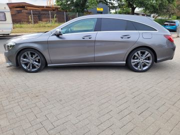 Mercedes CLA 200 Shooting Brake - 3
