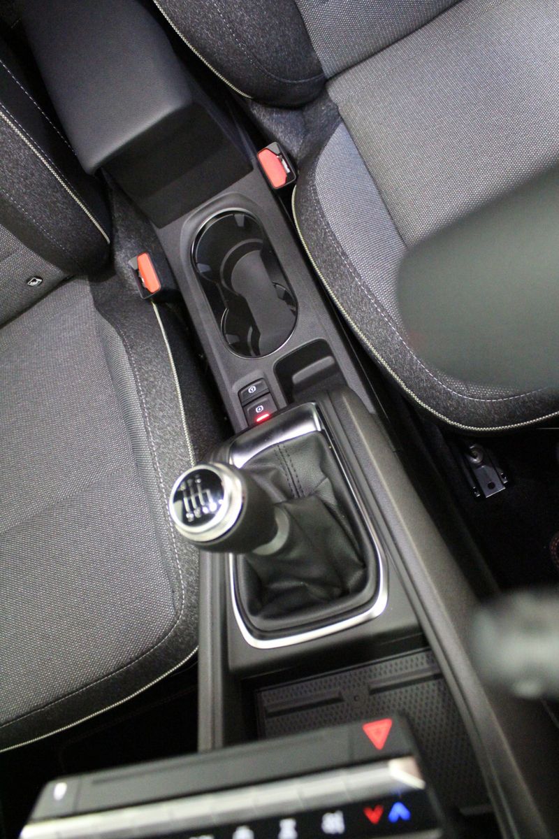 Fahrzeugabbildung Renault Captur TCe 115 KISS Sondermodell *Winter-Pak*Nav