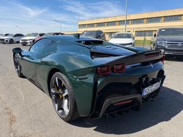 2021 Ferrari SF90 照片 8