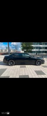 Chrysler 300C - Chrysler 300C: Schwarz