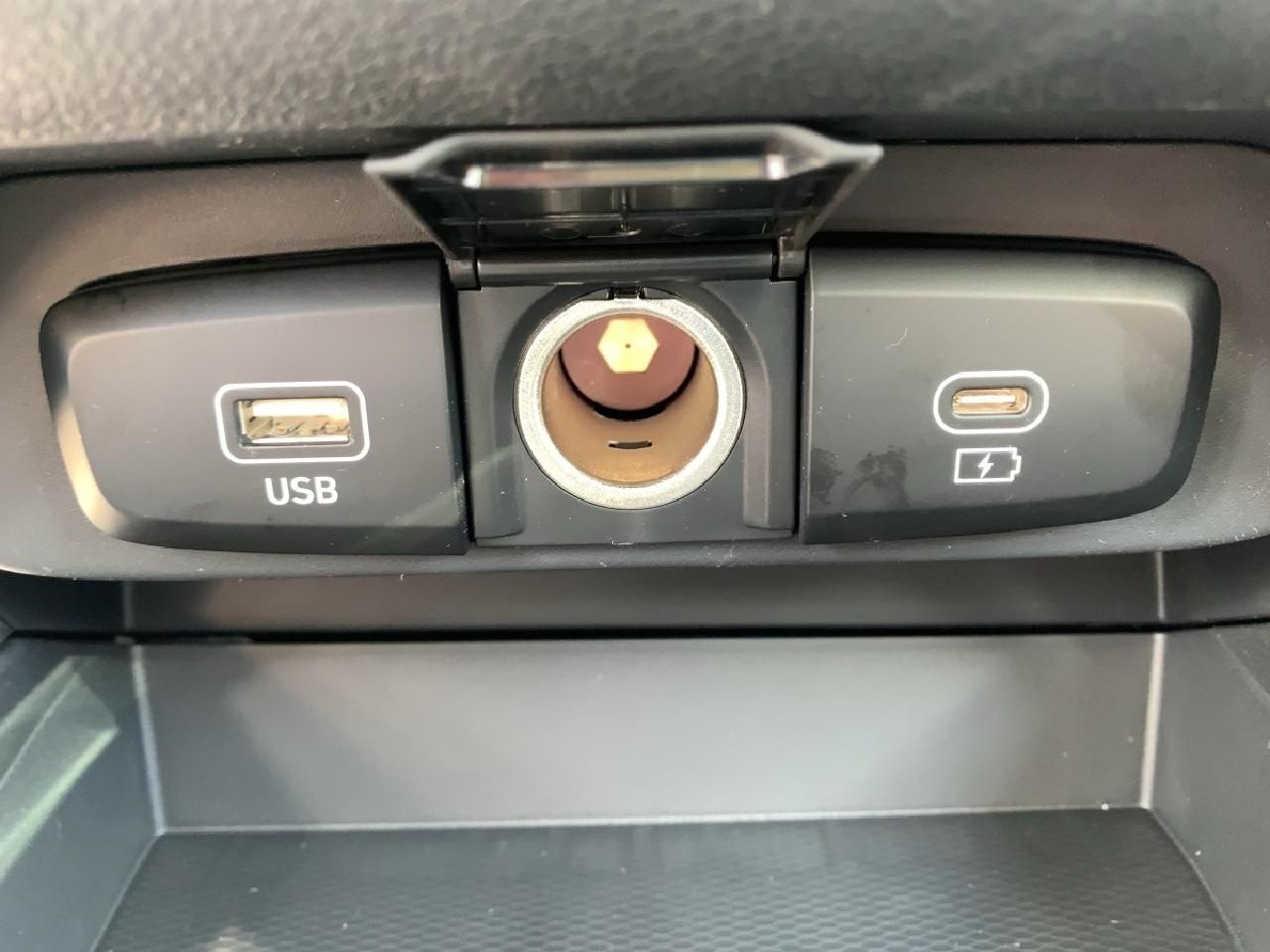 Fahrzeugabbildung Hyundai i10 Trend