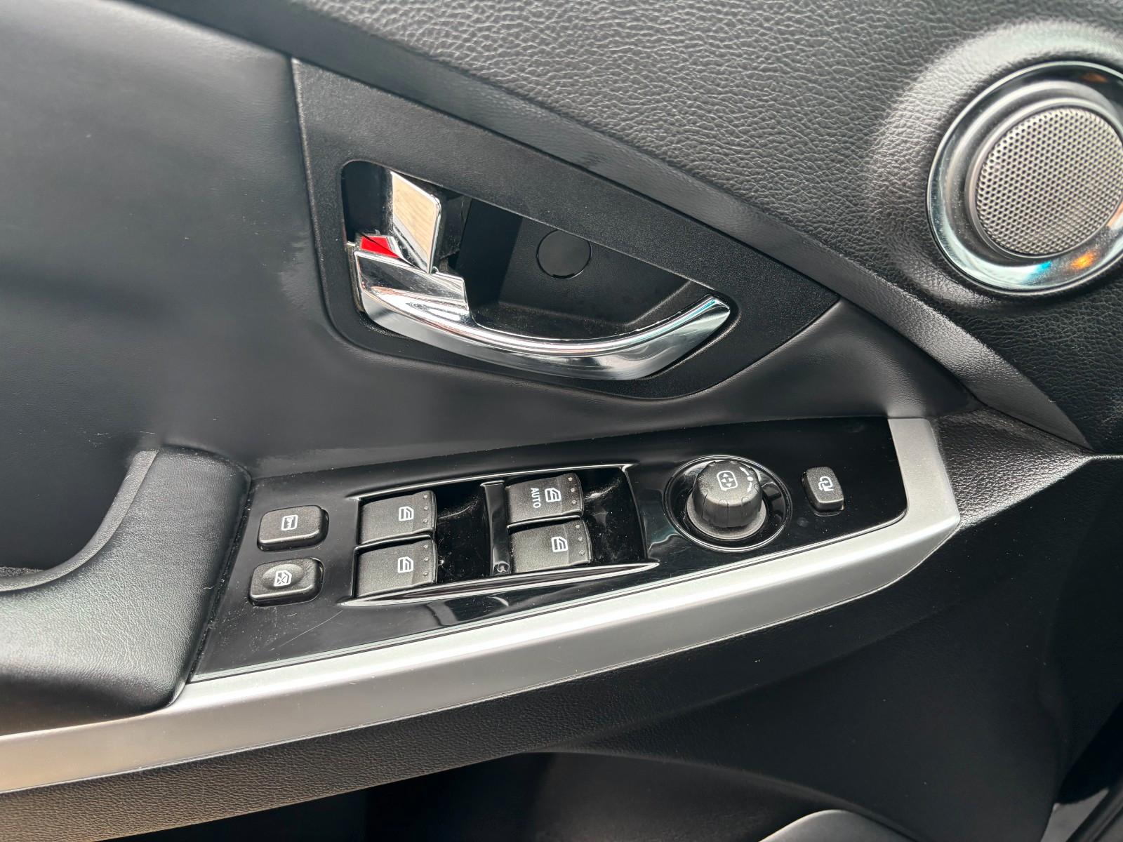 SsangYong Korando 2014 — photo 36