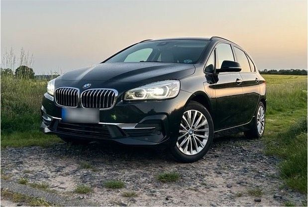 BMW BMW 225xe iPerformance  Top Ausstattung ...