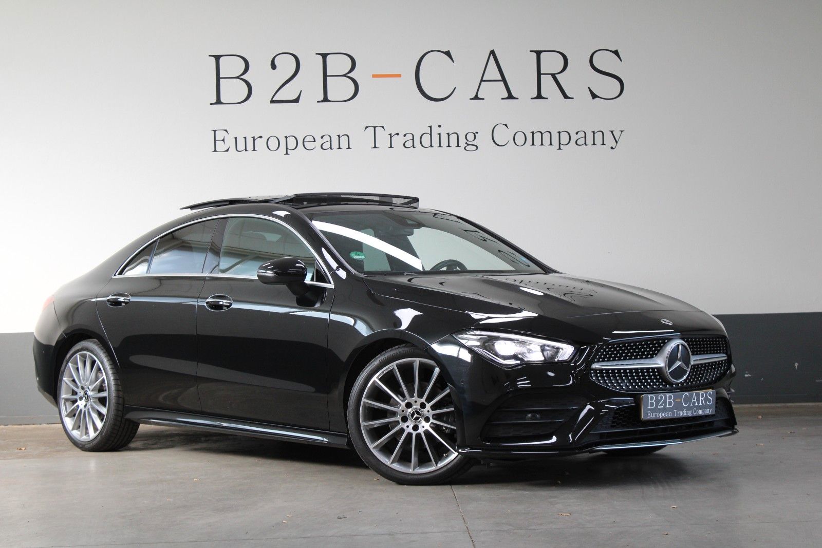 Mercedes-Benz CLA Limo 180 d | AMG | Panorama | LED |
