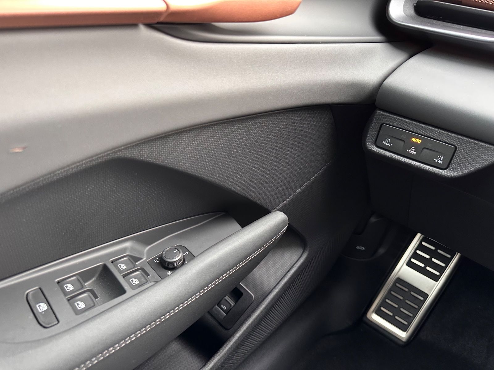Fahrzeugabbildung CUPRA Terramar 1.5 eTSI DSG AHK/ACC/LED/RFK/APP