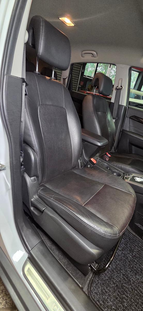 Chevrolet Captiva 2.4 LT+ 4WD 7-Sitzer *Tüv & Service NEU*