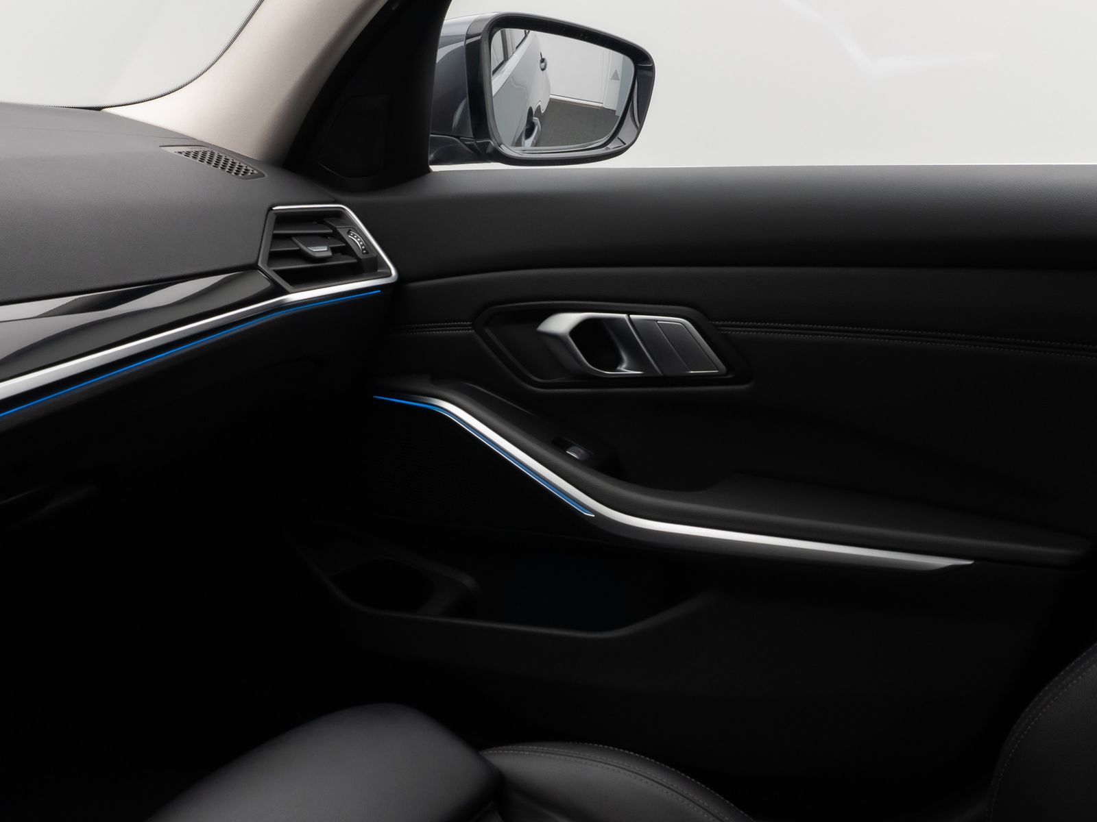 Fahrzeugabbildung BMW 330e Luxury Line 360°HiFi DAB Alarm Sport 19Zoll