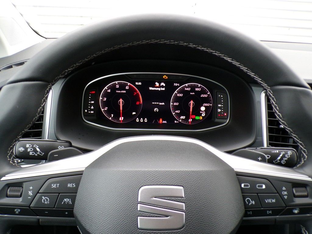 Fahrzeugabbildung SEAT Ateca  1.5 TSI DSG Style