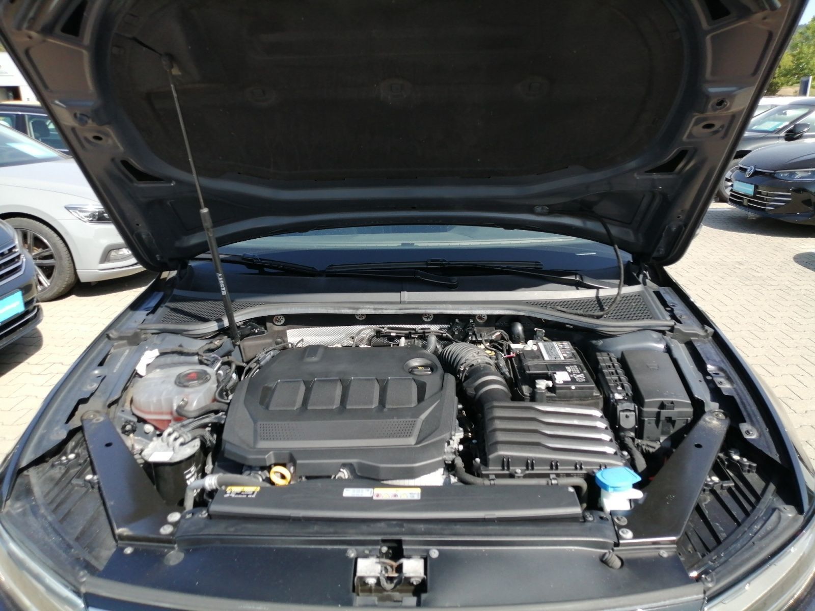 Volkswagen Passat Variant - Bild 11