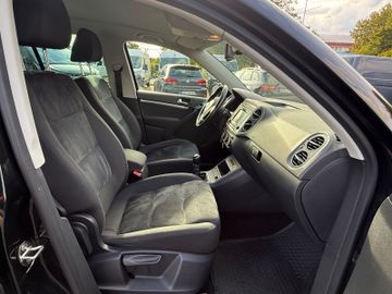 Volkswagen Tiguan - 10