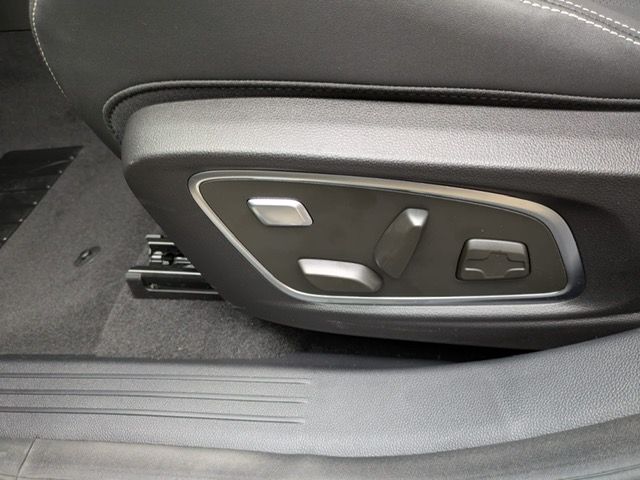 Fahrzeugabbildung Renault Espace 6 Iconic Full Hybrid E-Tech 200 5-Sitzer