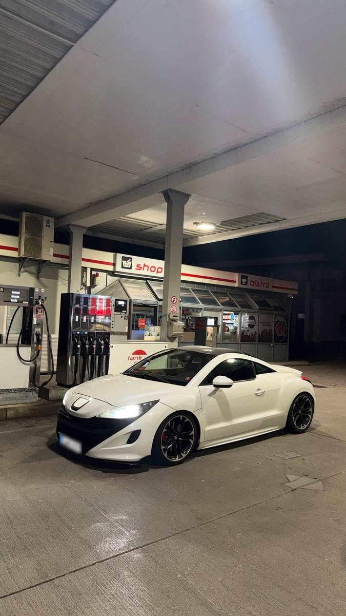 Peugeot RCZ