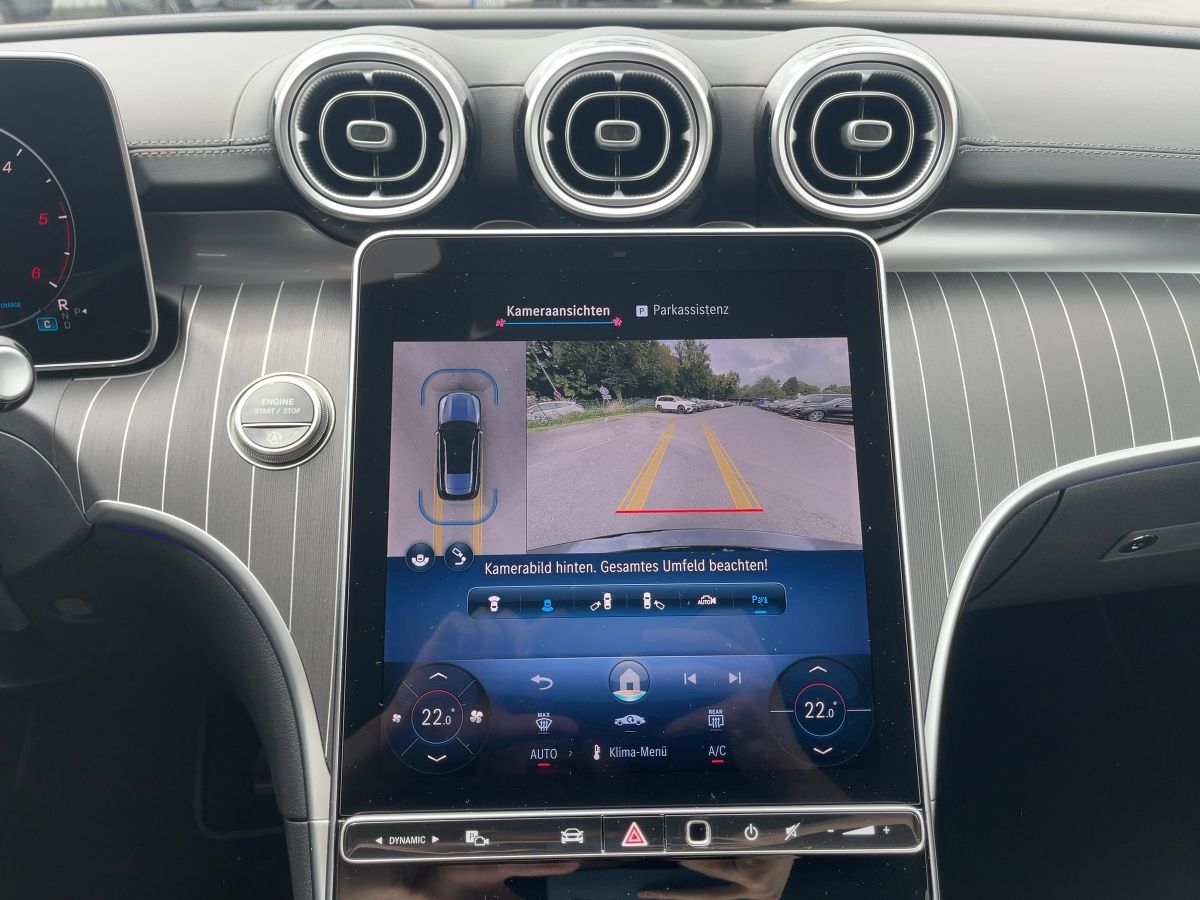 Fahrzeugabbildung Mercedes-Benz C 300 d T-Modell AMG/Night/360°/Digital-Light/AH