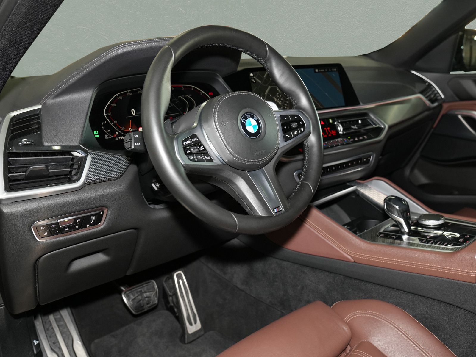 Fahrzeugabbildung BMW X6 M-Sport - 21"Y-M|LiveCockpitPro|Vernasca|360°