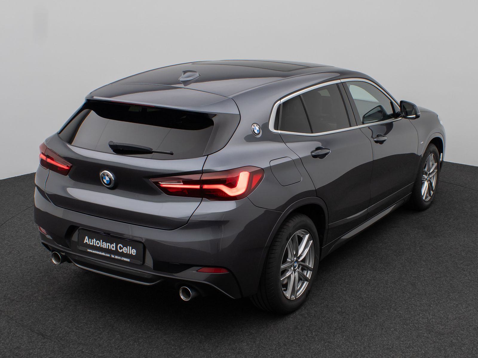 Fahrzeugabbildung BMW X2 xD20d M Sport Panorama Kamera HUD DAB Komfort