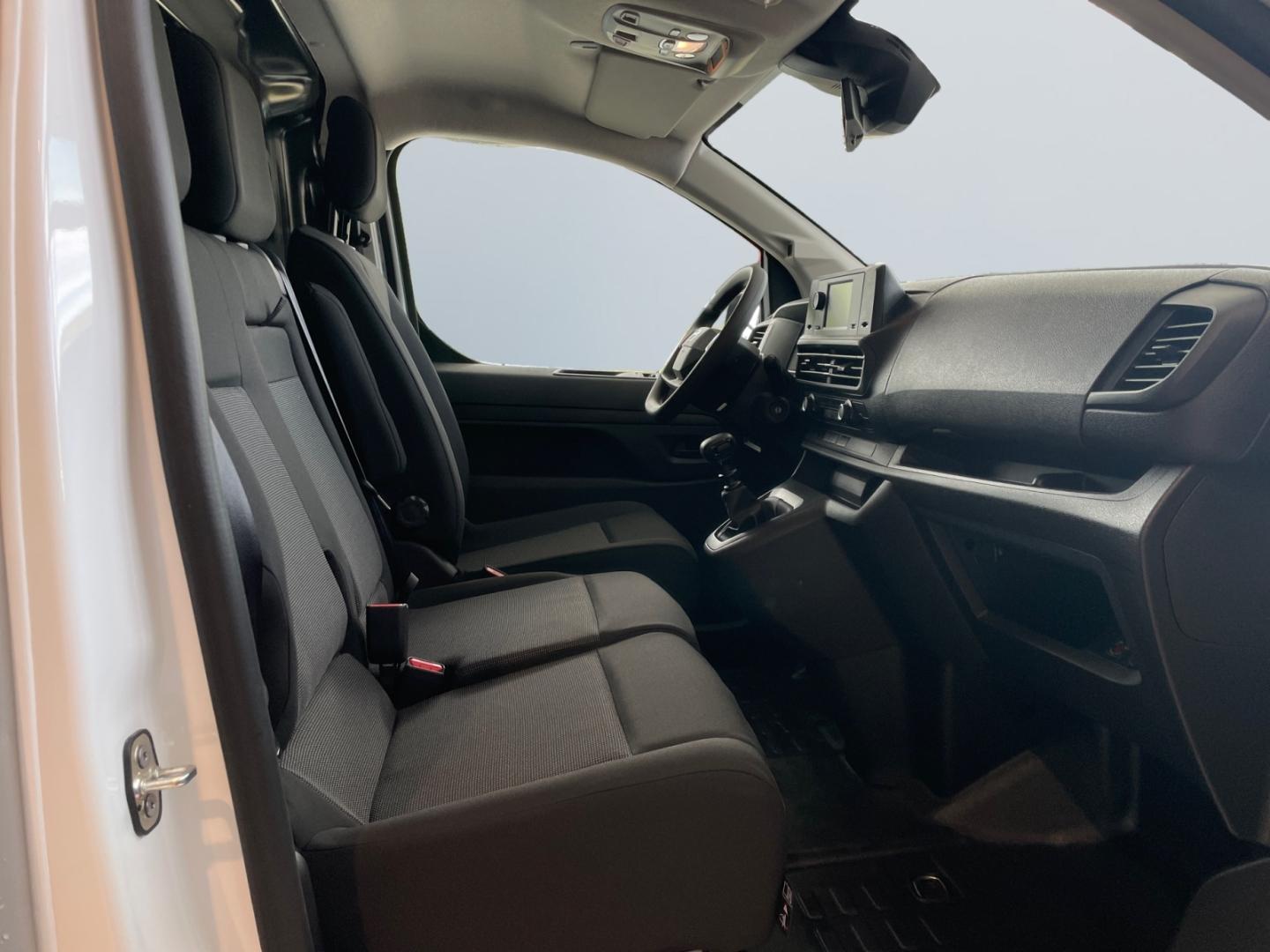 Toyota Proace 1.5L Diesel (120 PS) 2x4 4 Türen L1 Work