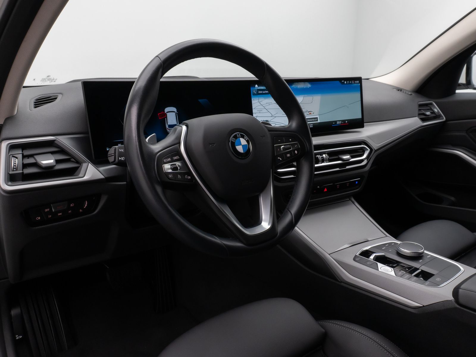 Fahrzeugabbildung BMW 320d Kamera HUD DAB AHK Alarm Sport Leder Ad.LED