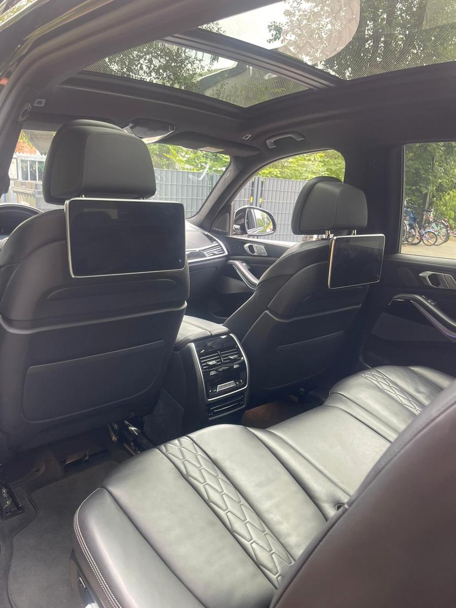 BMW X7 M50i - TOP Zustand