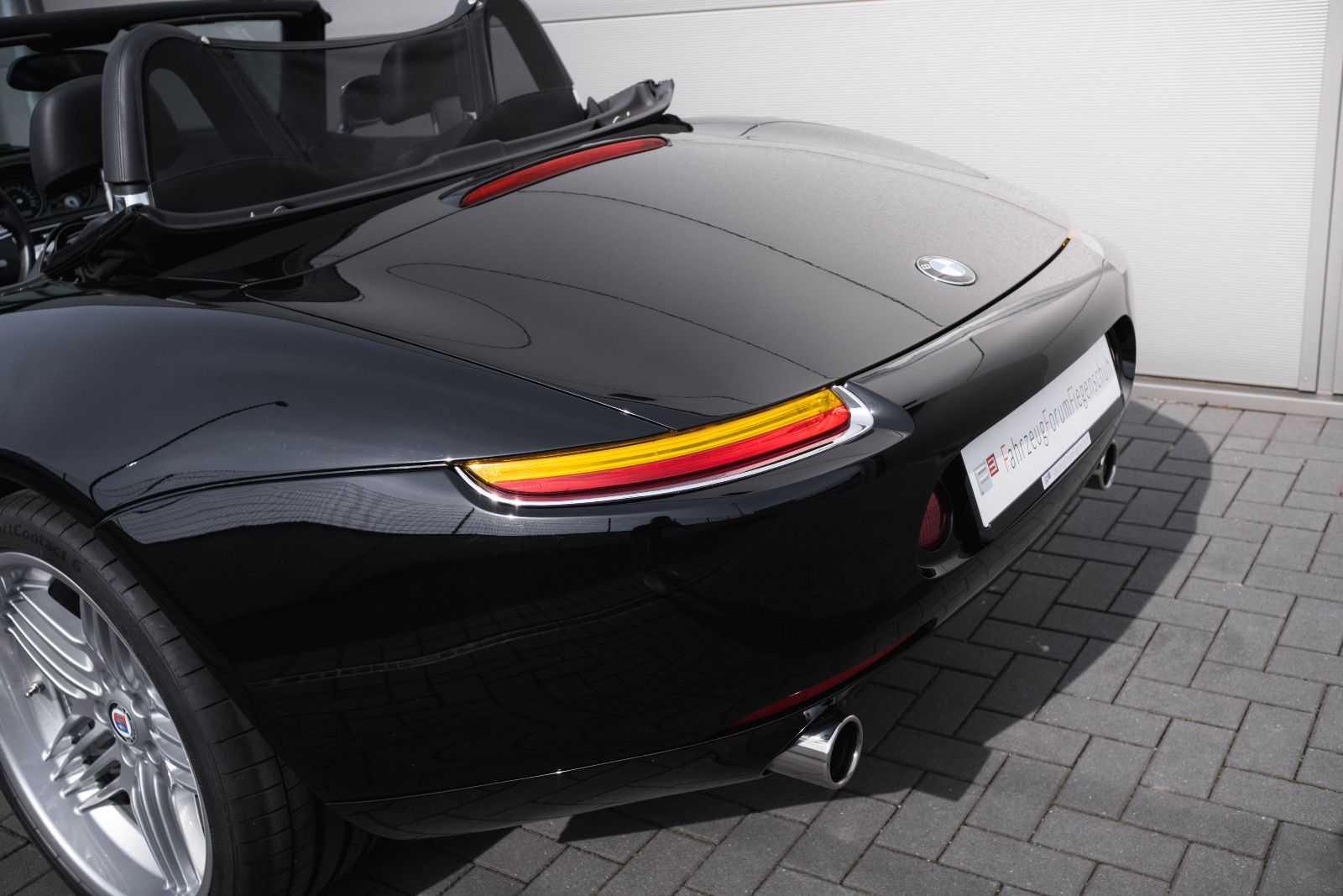 Fahrzeugabbildung BMW Z8 Roadster-Hardtop-unfallfrei-Alpinafelgen