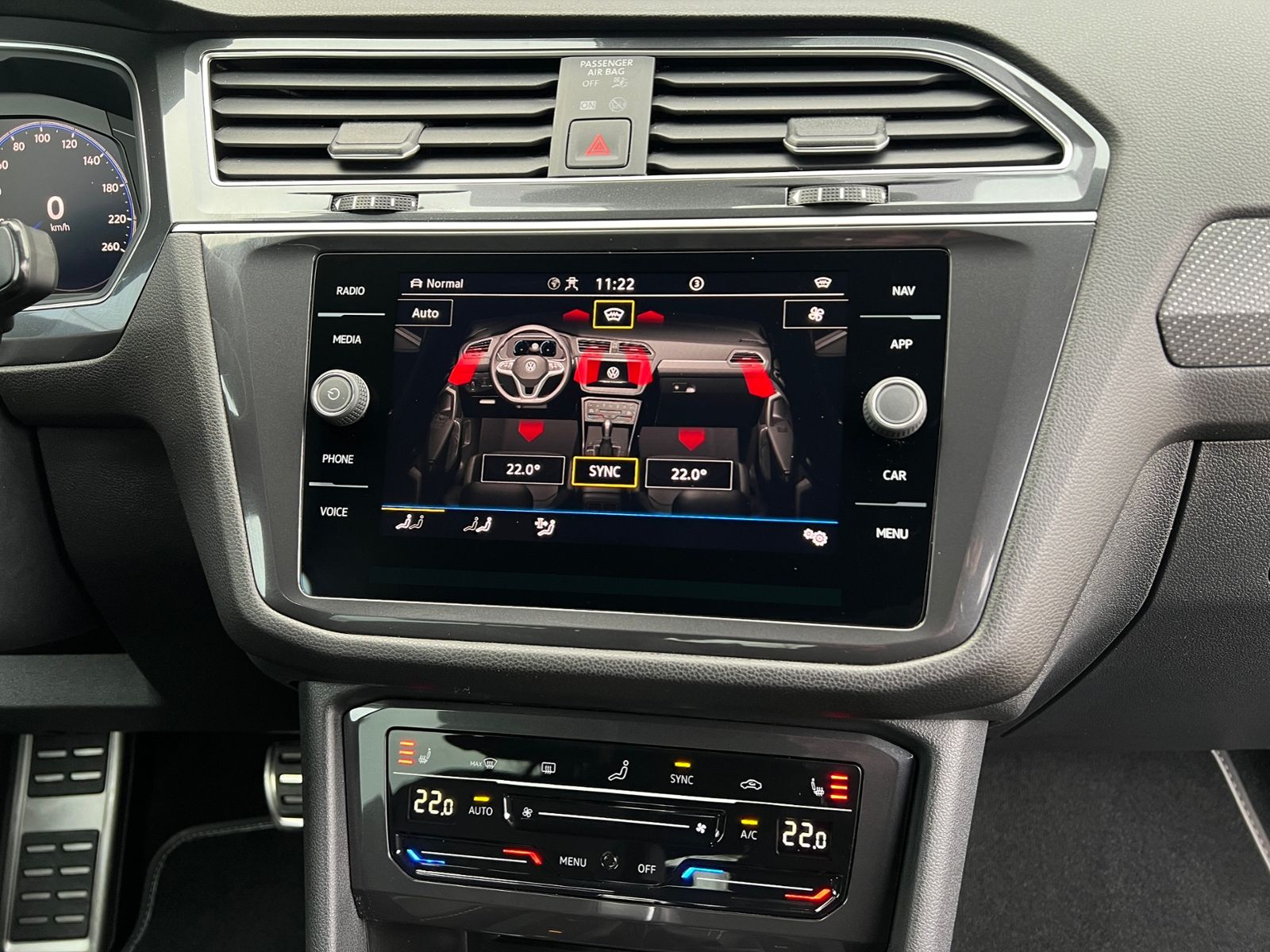 Fahrzeugabbildung Volkswagen Tiguan Allspace R-Line 2.0 TDI DSG 4MOTION *AHK,