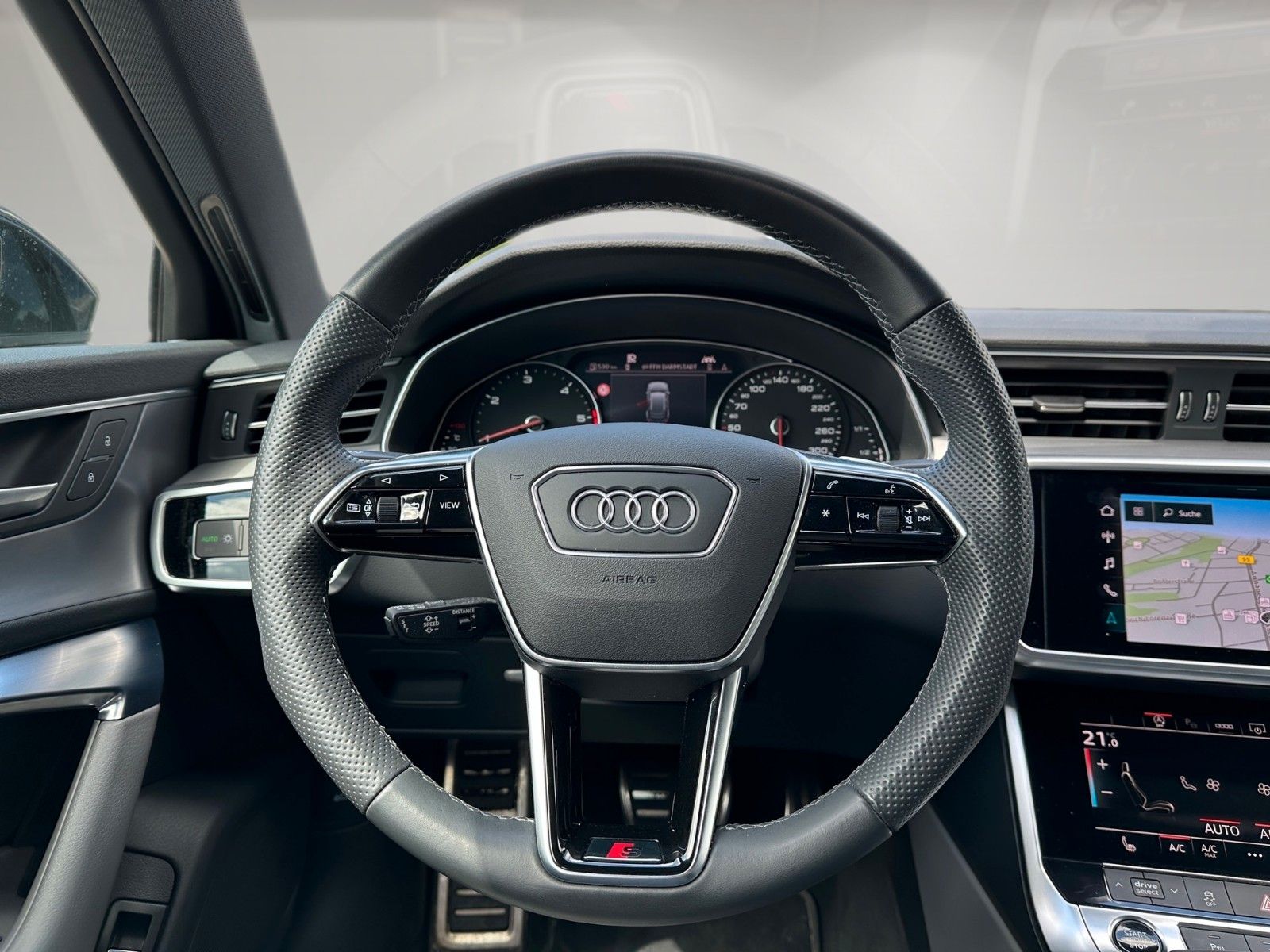 Fahrzeugabbildung Audi A6 Avant 40 TDI quattro S Line Standhzg NAVI 360