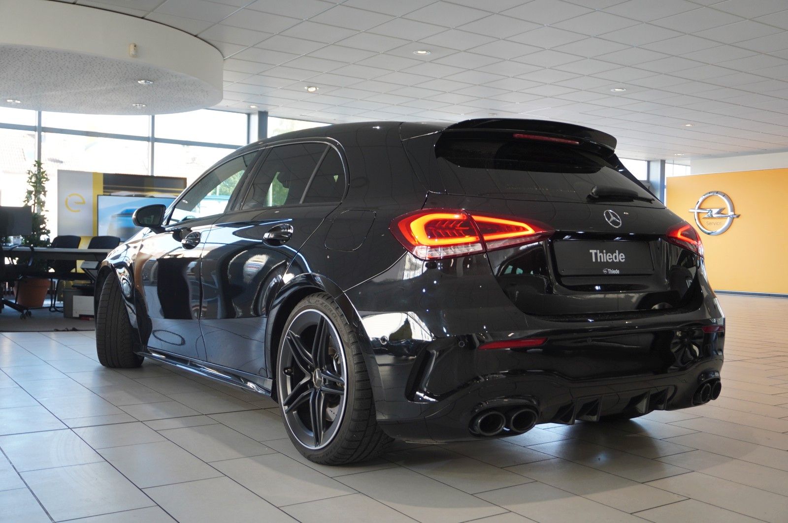 Fahrzeugabbildung Mercedes-Benz A 45 AMG 4MATIC 8G-DCT NAVI/LED/KAMERA/BURM./DAB