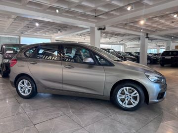 BMW 220 - 5