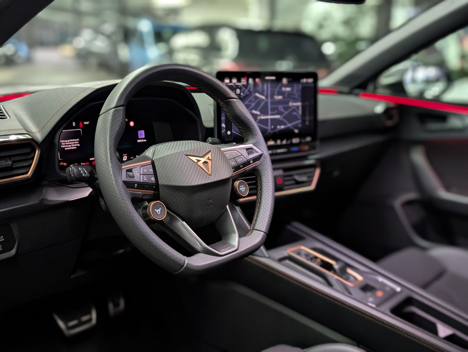 Fahrzeugabbildung CUPRA Leon 1.5 e-Hybrid PLUG-IN LED INTELIG-DRIVE EDGE