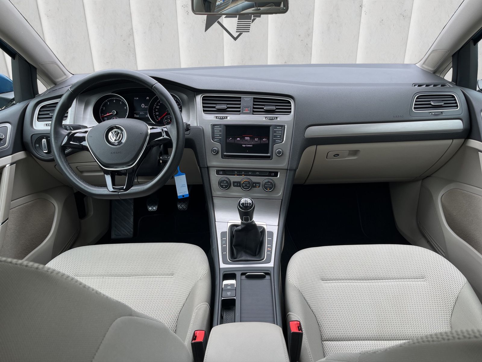 Fahrzeugabbildung Volkswagen Golf Kamera*PDC*HU neu*u.v.m**