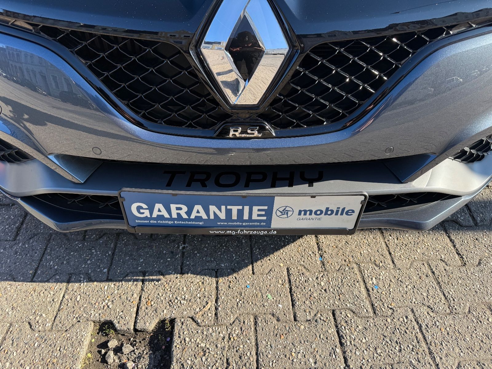 Fahrzeugabbildung Renault MEGANE R.S. TROPHY HUD 1-HAND RENAULT SCHECKH.