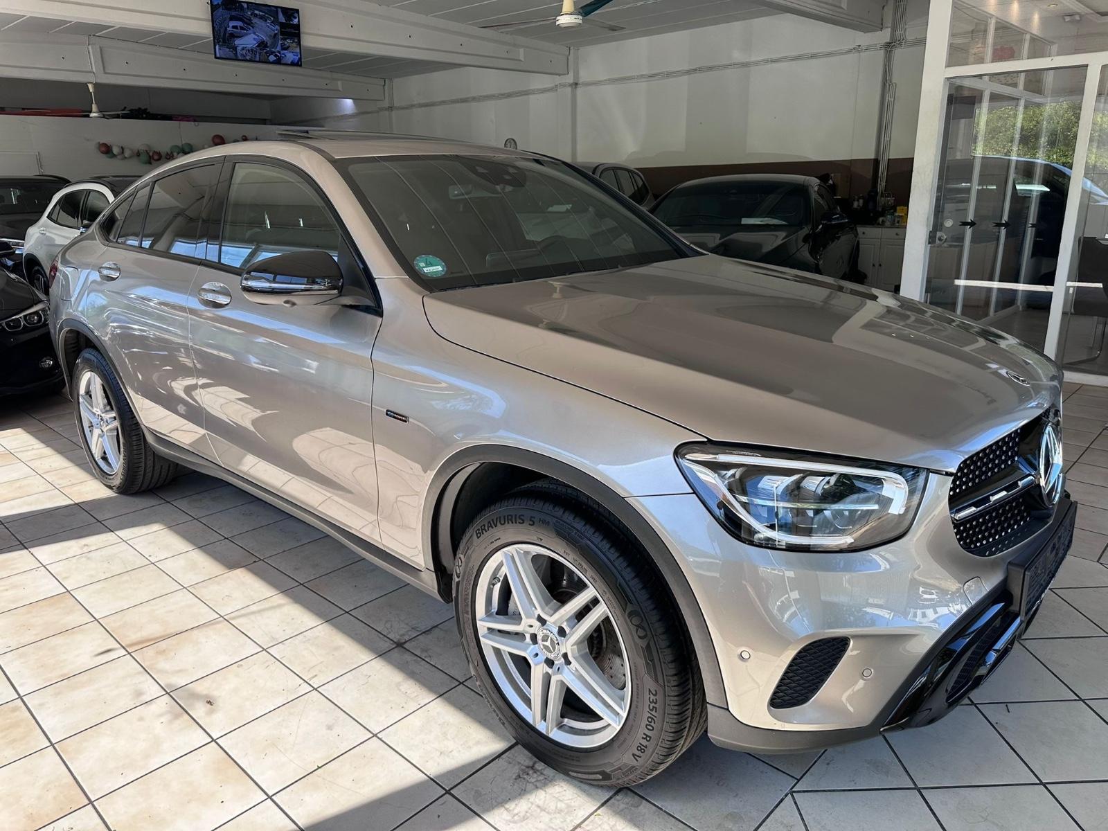 Mercedes-Benz GLC 300 de 4Matic Coupe Schiebedach Netto=32773