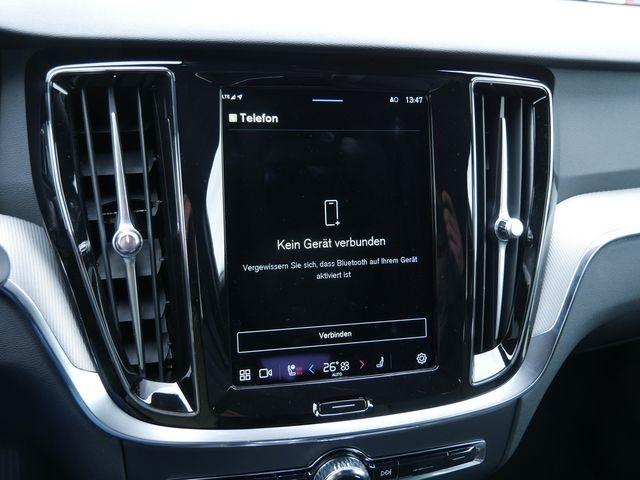 Volvo V60 T8 AWD Plus Dark Plug-In Hybrid ACC LED 360 