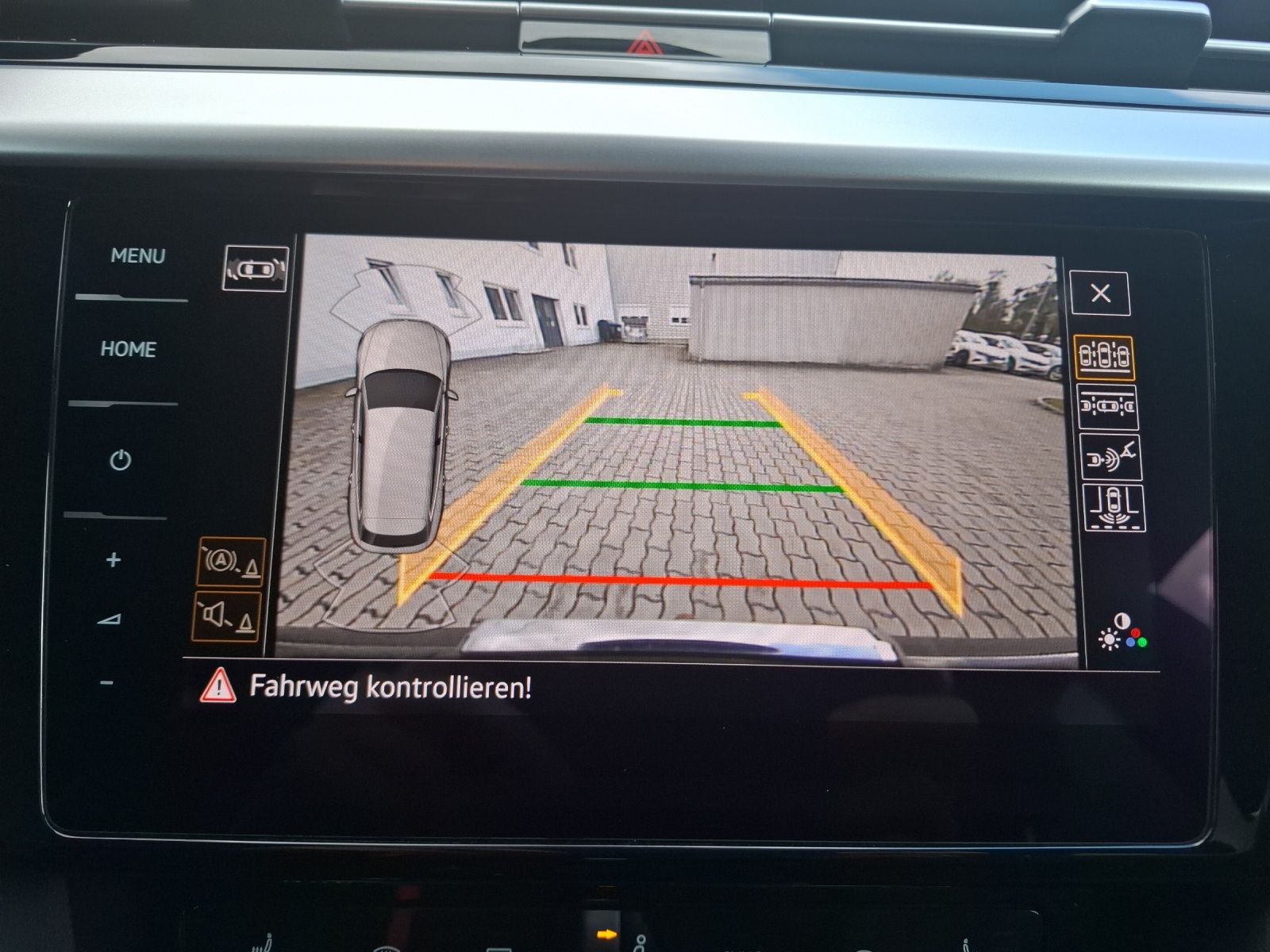 Fahrzeugabbildung Volkswagen Arteon SB R 4M  DSG LED AHK Navi AID ACC RFK SH